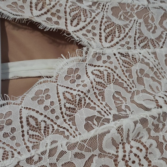 Lace Bodysuit - Picture 3 of 4